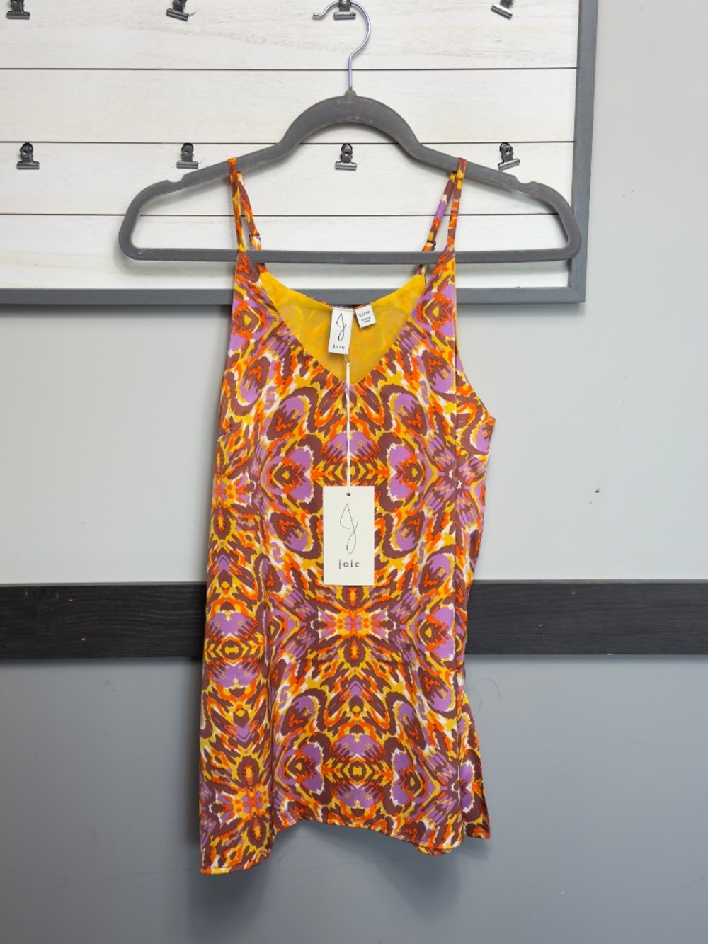 JOIE camisole spaghetti adjustable strap arabesque print v-neck silhouet not